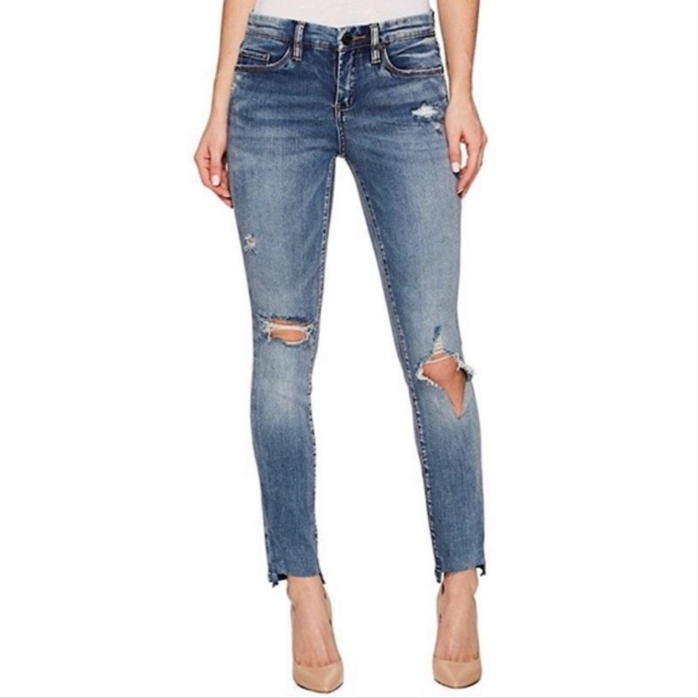 Blank NYC The Mini Reade Midrise Distressed Skinny Jeans
